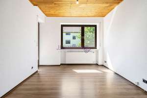 Großzügiges Dreifamilienhaus mit 2 vermieteten Einheiten und sofort bezugsfreier Maisonette-Wohnung! – Einhauser Straße 29, 93138 Lappersdorf – Vorschaubild 26