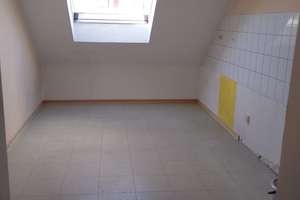 Wohnen mit Charakter: 3-Zimmer-Wohnung in Köln-Rondorf WBS ist erforderlich!!! – Giesdorfer Straße 21-23, 50997 Rondorf, Köln – Vorschaubild 2