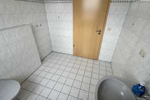 Sofort verfügbar - Mehrfamilienhaus/Generationenhaus mit 4 Wohnungen in einem ruhigen Wohngebiet – Calw (Kreis) – Vorschaubild 36
