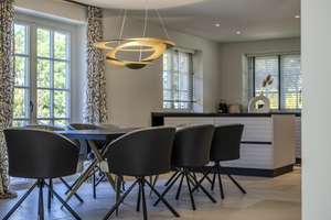 Ein Zuhause zwischen Dünen, Meer und urbanem Komfort – das Beste von Sylt in nur wenigen Schritten. – Robbenweg 7A, 25980 Sylt (Gemeinde) – Vorschaubild 1