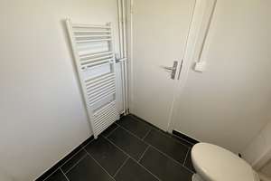 Frisch renovierte 2 Zimmer-Wohnung mit Balkon und modernisiertem Wannenbad – 23558 Buntekuh, Lübeck – Vorschaubild 7
