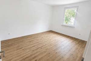 Erstbezug nach Sanierung – Exklusive 3-Zimmer-Wohnung mit Fußbodenheizung in zentr. Lage von Siegen – Schlachthausstraße 6, 57072 Siegen – Vorschaubild 5