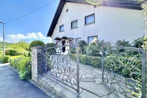 **Hochwertiges Einfamilienhaus mit Pool in ruhiger Höhenlage von Betzdorf** – Die vollständige Adresse der Immobilie erhältst du vom Anbieter., 57518 Betzdorf – Vorschaubild 3