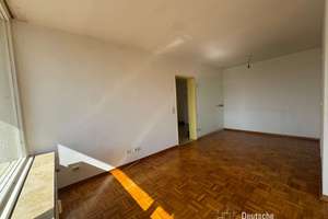 Charmante Wohnung mit ansprechendem Grundriss und Entwicklungspotenzial – Die vollständige Adresse der Immobilie erhältst du vom Anbieter., 40595 Garath, Düsseldorf – Vorschaubild 4