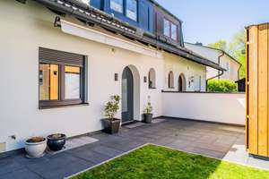 Exklusive Doppelhaushälfte mit sonnigem Südwest-Garten in Forstenried – Die vollständige Adresse der Immobilie erhältst du vom Anbieter., 81476 Forstenried, München – Vorschaubild 17