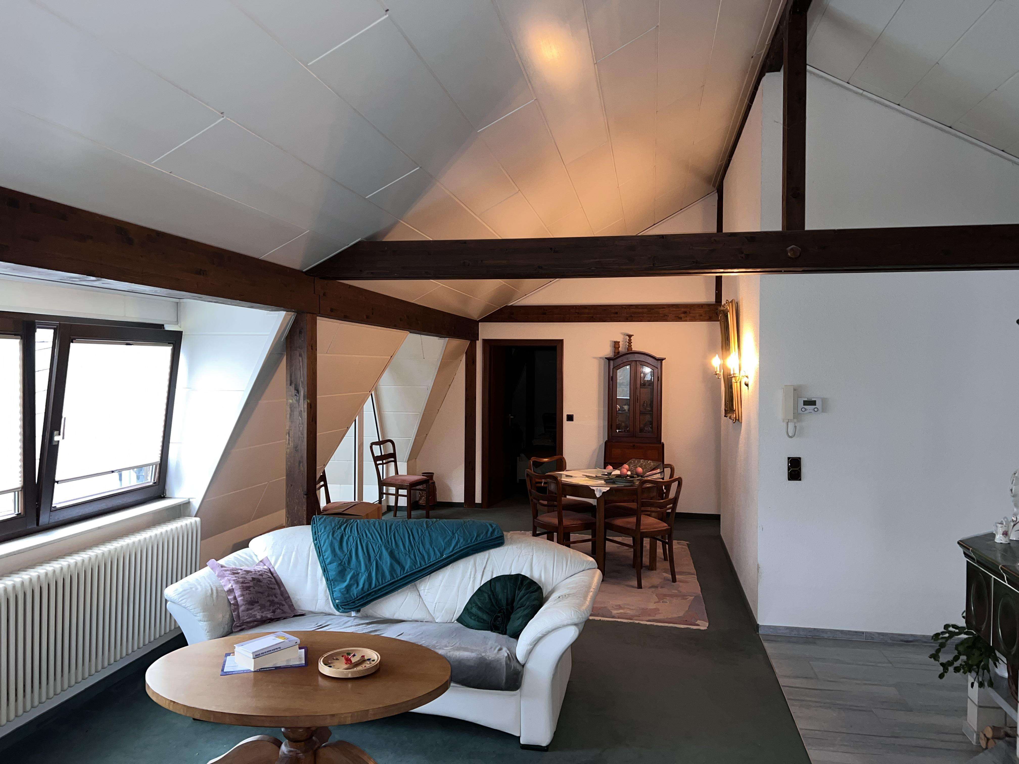 Immobilie in Neukirchen/Erzgebirge - Wohnen, Büro und Praxis in einem! - Bild 2