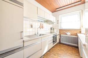 Potenzial trifft Top-Lage:
Großzügiges Familiendomizil auf einem 1002 m² großen Grundstück in Forst – Die vollständige Adresse der Immobilie erhältst du vom Anbieter., 76694 Forst – Vorschaubild 8