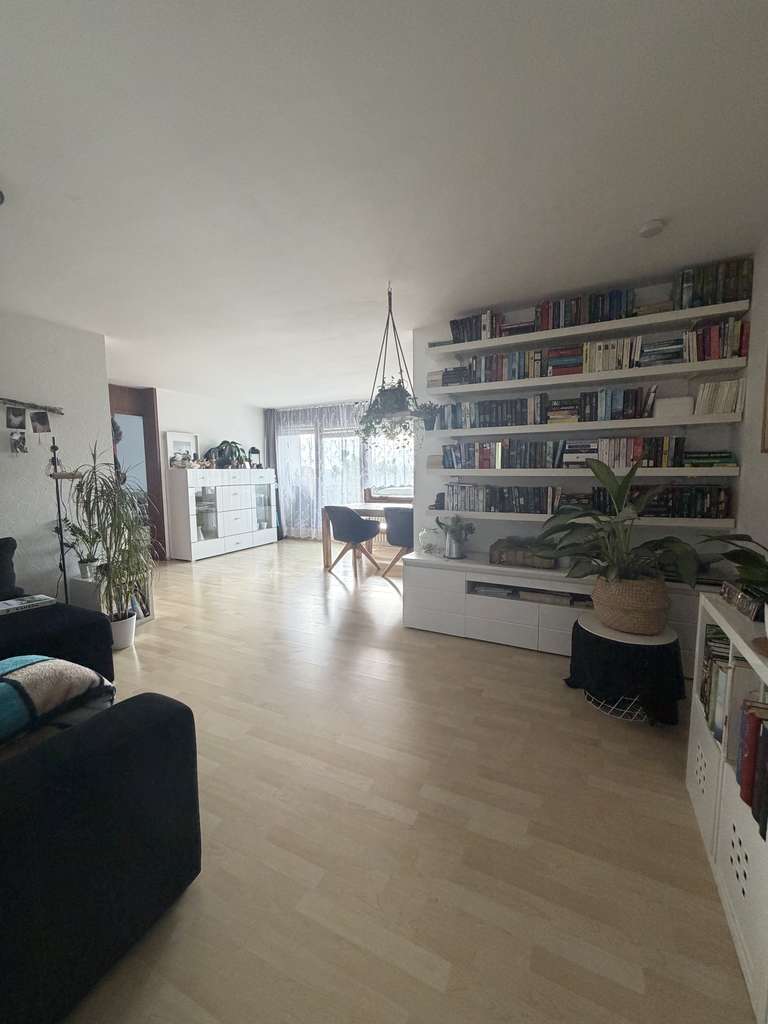 Immobilie in Plochingen - Charmante 2,5-Zimmerwohnung inkl. Balkon in guter Lage - Bild 2