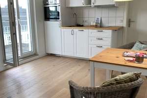 DAS RECHNET SICH!!!
APPARTMENT - GROSSE TERRASSE - COOOLES BAD M. FENSTER – Die vollständige Adresse der Immobilie erhältst du vom Anbieter., 40227 Oberbilk, Düsseldorf – Vorschaubild 2