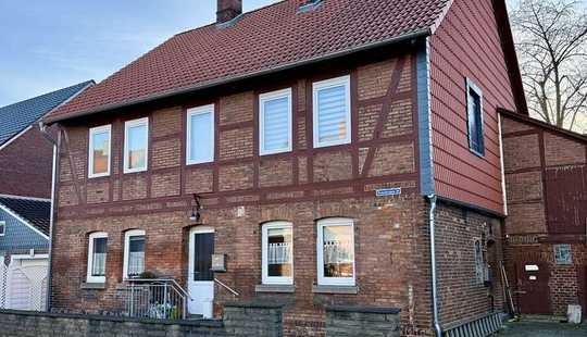 Bild von Modernisiertes Ein- Zweifamilienhaus und traumhaftem 1.166 m² Grundstück - Freiraum für Ihre Ideen