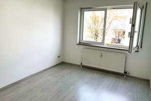 Großzügige 2-Zimmer-Wohnung mit Wintergarten, Aufzug in ruhiger Lage, TG-Stellplatz zusätzlich – Eselsbergsteige 162, 89075 Eselsberg, Ulm – Vorschaubild 5