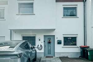 Reihenmittelhaus mit Garten, Wallbox, PV-Anlage & Garagen in Mainz-Hechtsheim -provisionsfrei- – Die vollständige Adresse der Immobilie erhältst du vom Anbieter., 55129 Hechtsheim, Mainz – Vorschaubild 13