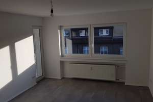 Attraktive 3,5-Zimmer-Wohnung mit Balkon in Bottrop-Batenbrock – Ruhiges Wohnen für Paare / Familien – Die vollständige Adresse der Immobilie erhältst du vom Anbieter., 46238 Batenbrock, Bottrop – Vorschaubild 4