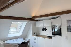 Pauschalmiete 1550,- , vollmöblierte Wohnung in DD Bilk. 65qm - All-Inclusive 
