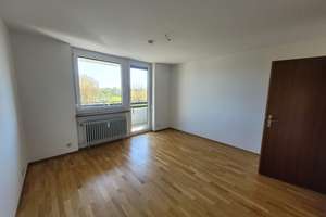 Großzügige 3 ZKB mit herrlichem Ausblick in Top Lage! 7. OG mit Aufzug – Die vollständige Adresse der Immobilie erhältst du vom Anbieter., 86157 Pfersee-Süd, Augsburg – Vorschaubild 5