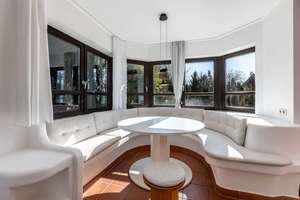 Sonne, Glas & 500 m² Südgarten – die lichtdurchflutete Familienvilla im Blumenviertel – Die vollständige Adresse der Immobilie erhältst du vom Anbieter., 81377 Großhadern, München – Vorschaubild 6