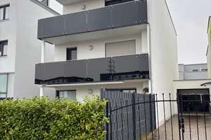 Lukratives modernes 2-Familienhaus mit ELW in TOP-Lage von Neu-ULM – Die vollständige Adresse der Immobilie erhältst du vom Anbieter., 89231 Neu-Ulm – Vorschaubild 1