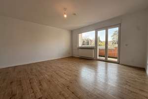 Zu Verkaufen! Frisch renovierte 3-Zimmer-Wohnung mit Balkon und Stellplatz/Garage in Mariendorf!