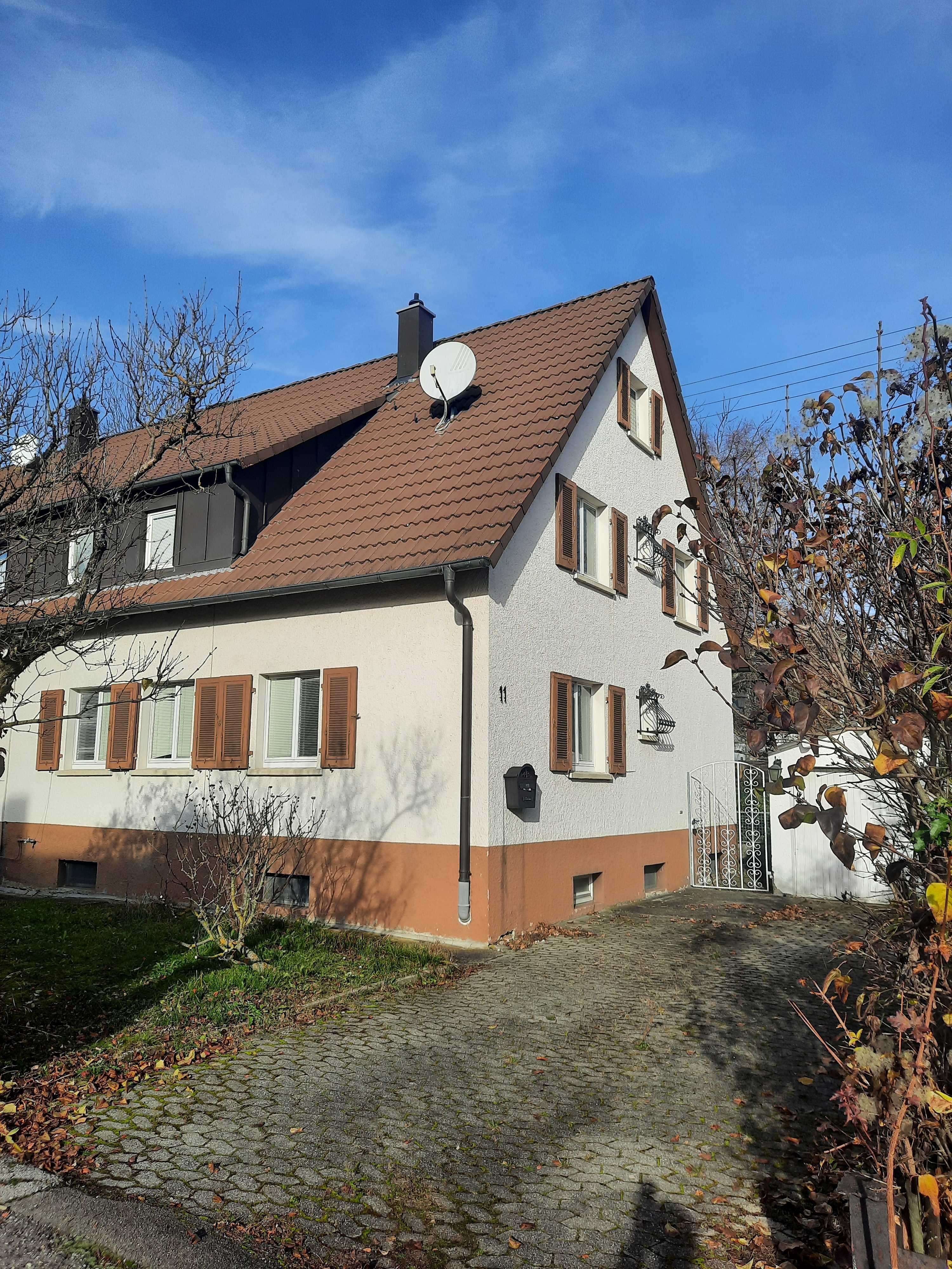 Renovierungsobjekt in ruhiger Wohnlage, Tübingen Kreis – Bild 1