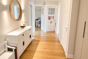 Stilvoller Familienaltbau | 117 m² | Garage | Loggia | Blick ins Grüne | Tarpenbek – Die vollständige Adresse der Immobilie erhältst du vom Anbieter., 22453 Groß Borstel, Hamburg – Vorschaubild 2