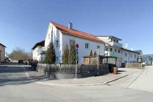 Attraktives Mehrfamilienhaus mit 7 Wohnungen - Ihre Chance auf ein lukratives Investment – Kelheim (Kreis) – Vorschaubild 1