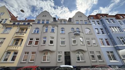 Hannover Süd : Renovierter Altbau! 3-Zimmerwohnung mit Balkon und Solarstrom