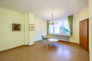 Großzügiges Stadthaus mit Potenzial und individuellen Nutzungsmöglichkeiten – Mönchengladbach – Vorschaubild 8