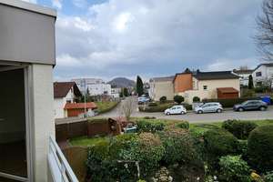 Gepflegte 4,5-Zimmer-Wohnung mit Balkon in ruhigem Mehrfamilienhaus – Reutlingen – Die vollständige Adresse der Immobilie erhältst du vom Anbieter., 72762 Reutlingen-Mitte, Reutlingen – Vorschaubild 6