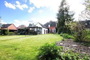 Villa Teichrose - historische Villa trifft modernes Wohnen in Bestlage von Wentorf! – Teichstraße 7, 21465 Wentorf bei Hamburg – Vorschaubild 10