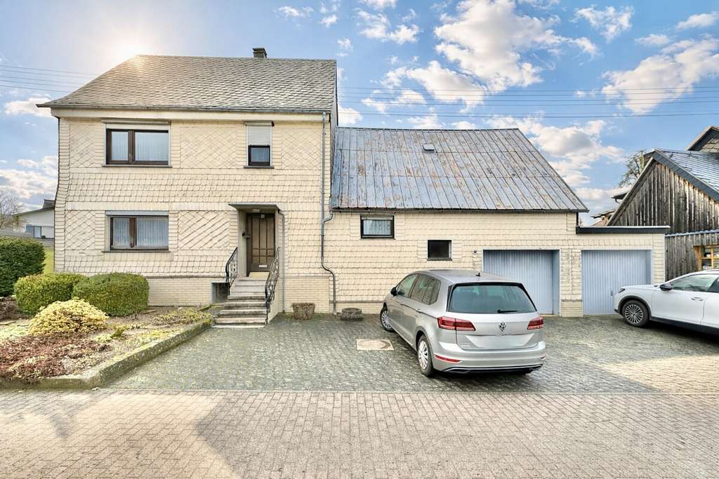 Immobilie in Nisterau - **Gepflegtes Einfamilienhaus mit großem Grundstück nähe Bad Marienberg** - Bild 1