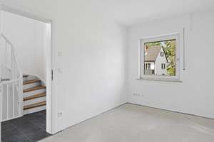 Kernsaniertes Reiheneckhaus mit Garten in Ingolstadt-Nord – Die vollständige Adresse der Immobilie erhältst du vom Anbieter., 85055 Nordost, Ingolstadt – Vorschaubild 11
