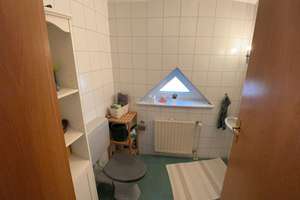 Familienfreundliches 4-Zimmer-Haus mit Terrasse und Garage, Haustiere willkommen! – Die vollständige Adresse der Immobilie erhältst du vom Anbieter., 31582 Nienburg (Weser) – Vorschaubild 3