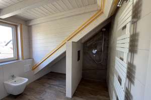 Hochwertig, modern, neuwertig – 2-Zimmer-Wohnung mit Balkon in Pliening – Die vollständige Adresse der Immobilie erhältst du vom Anbieter., 85652 Pliening – Vorschaubild 8
