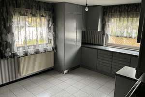 Doppelhaushälfte: Ruhige Lage, eigener Garten, 2 PKW-Stellplätze, OHNE Makler – Die vollständige Adresse der Immobilie erhältst du vom Anbieter., 60529 Schwanheim, Frankfurt am Main – Vorschaubild 10