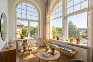 Premium-Lage! Sanierte 6-Zimmer-Wohnung mit viel Platz