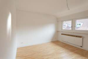 Schöne DG-Wohnung - Zweitbezug in Karlsruhe, Beiertheim-Bulach – Oberkirchfeldstraße 30, 76135 Beiertheim-Bulach, Karlsruhe – Vorschaubild 5