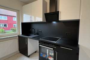 Ihr Glück startet hier! Top 3-Raum-Wohnung mit EBK & Mietergarten – Mühlenbusch 29, 38448 Vorsfelde, Wolfsburg – Vorschaubild 3