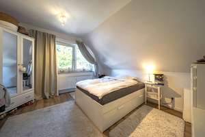 Ansprechende Dachgeschosswohnung
in ruhiger Wohnlage – Die vollständige Adresse der Immobilie erhältst du vom Anbieter., 26133 Kreyenbrück, Oldenburg (Oldenburg) – Vorschaubild 4