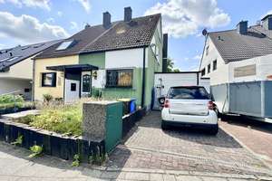 Praktisch geschnittene Doppelhaushälfte mit viel Potenzial und schönem Garten – Die vollständige Adresse der Immobilie erhältst du vom Anbieter., 42781 Haan – Vorschaubild 3