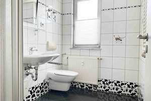 Süßes Apartment mit Einbauküche nahe Reileck! Lift und Balkon mit Wahnsinnsaussicht ist dabei! – Ludwig-Wucherer-Straße 41, 6108 Nördliche Innenstadt, Halle (Saale) – Vorschaubild 4