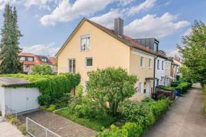 Familienfreundliches Reihenendhaus mit sonnigem Garten  zur Neugestaltung – Die vollständige Adresse der Immobilie erhältst du vom Anbieter., 81247 Obermenzing, München – Vorschaubild 9