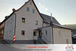 Werkstatt mit Haus!
Top-saniert mit viel Platz und mehr – mitten in Hartmannshof – Die vollständige Adresse der Immobilie erhältst du vom Anbieter., 91224 Pommelsbrunn – Vorschaubild 1