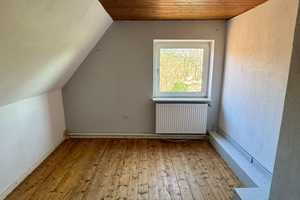 Sanierungsbedürftiges Einfamilienhaus mit großen Grundstück in Sackgassenlage – Nordfriesland (Kreis) – Vorschaubild 15