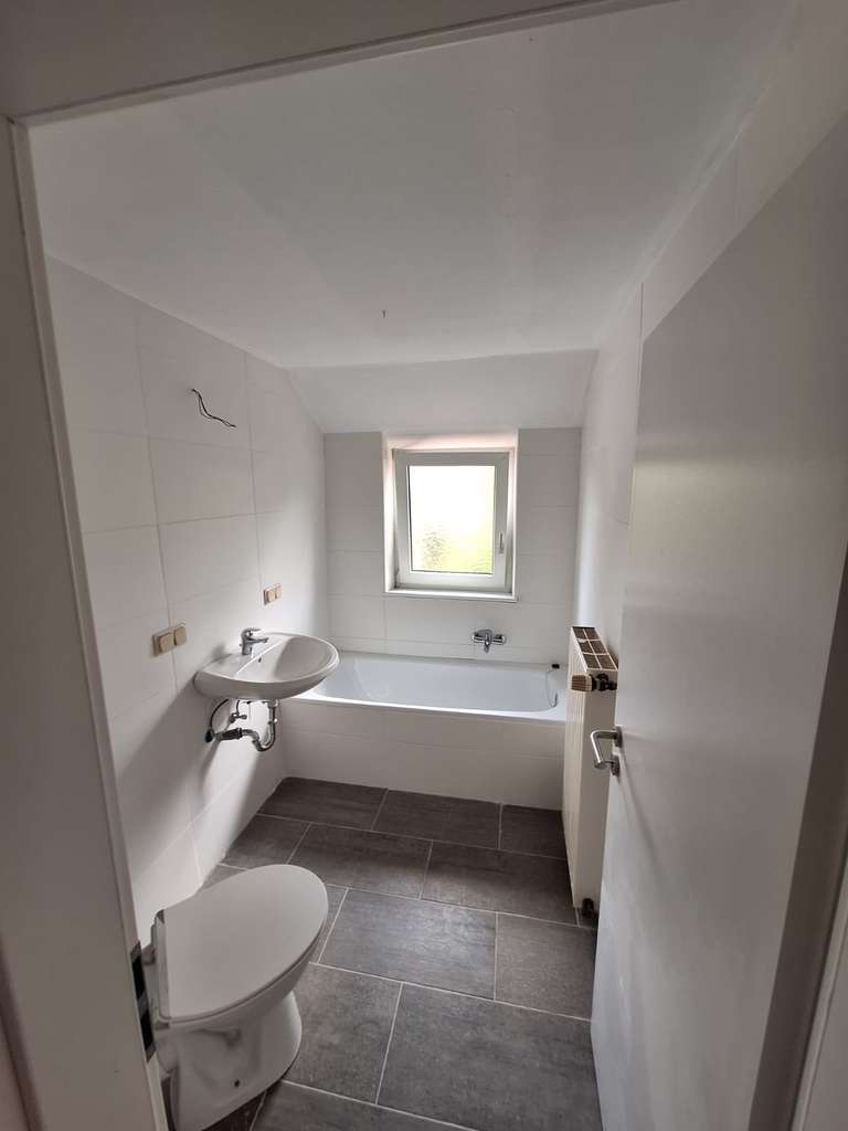 Immobilie in Krottelbach - Hier kann Oma und Opa mit - Bild 4