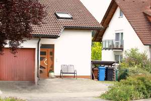 Reihenendhaus mit 3 Wohnetagen u. Garage – Die vollständige Adresse der Immobilie erhältst du vom Anbieter., 78554 Aldingen – Vorschaubild 1