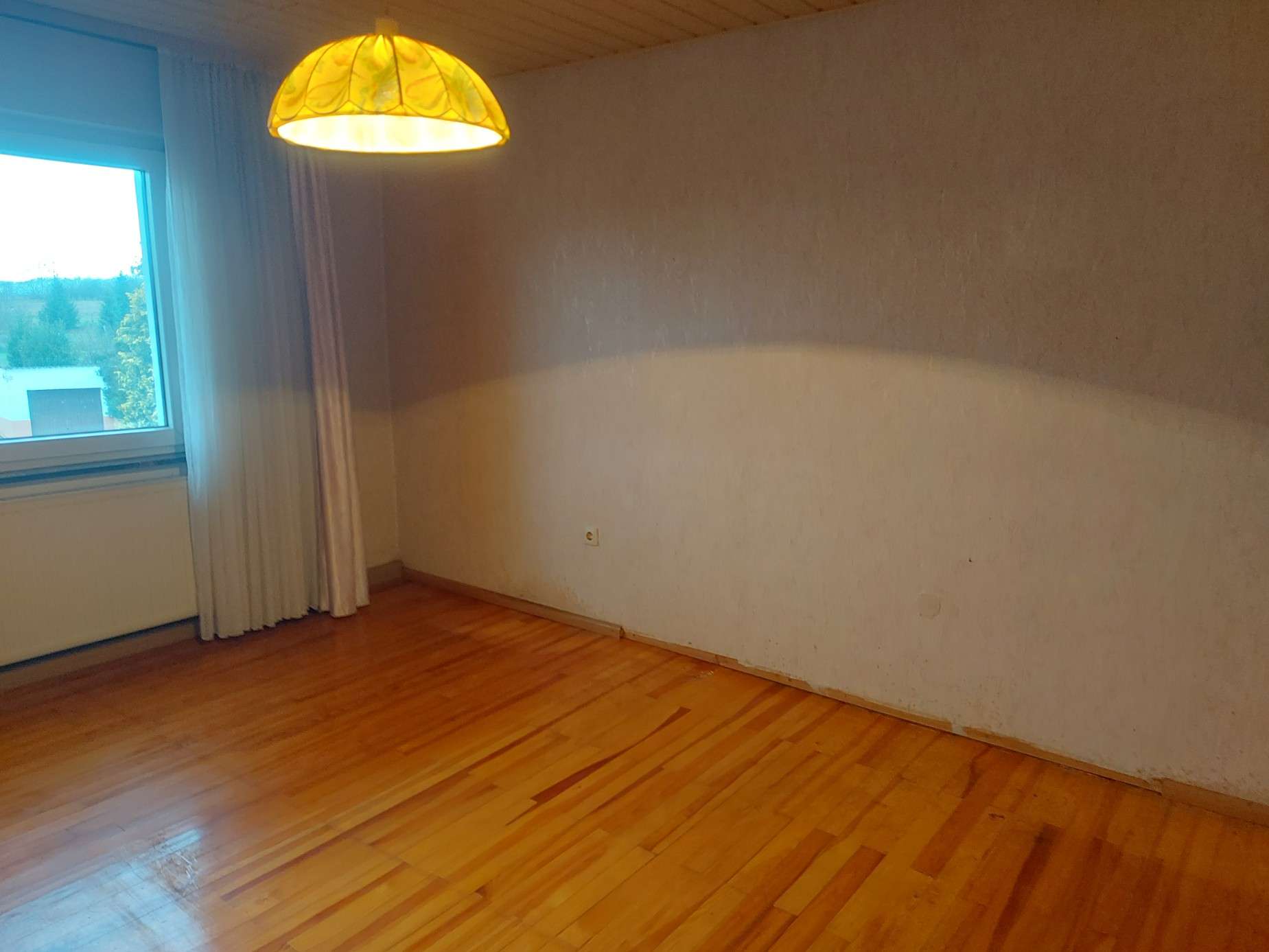 Immobilie in Wadgassen - 1-2 Familienhaus in ruhiger Ortslage von Friedrichweiler - Bild 3