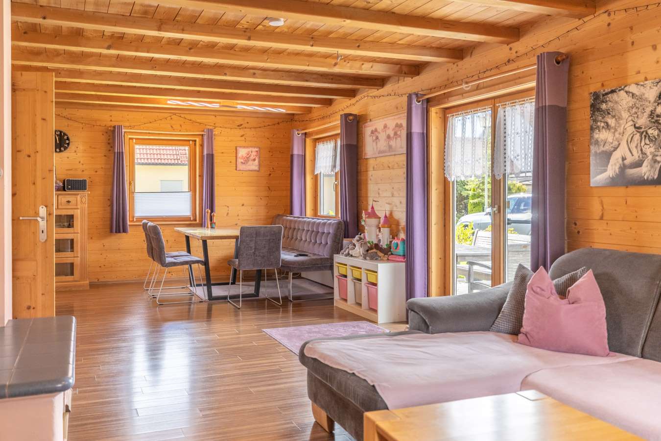 Immobilie in Markt Wald - Ein Haus, das mehr kann: Wärme, Raum und jede Menge Lieblingsplätze - Bild 4