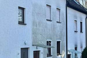 Halbes Haus (2. Whg.) mit 4% AfA in KA-Palmbach, ohne Käuferprovision