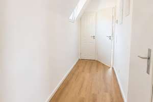 Stilvolle 2-Zimmer-Dachgeschosswohnung im Erstbezug – Komplett saniert in beliebter Wohnlage – Die vollständige Adresse der Immobilie erhältst du vom Anbieter., 70186 Gablenberg, Stuttgart – Vorschaubild 14