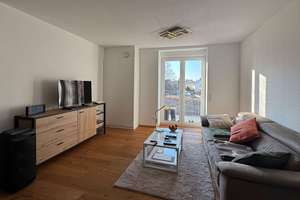 Modernes Wohnen in historischer Mühle – 2 Zimmer mit Balkon & Carport